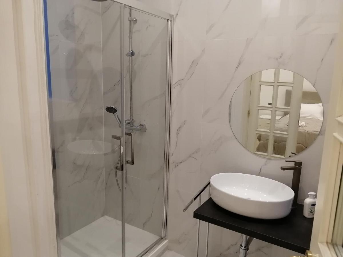 Ferienwohnung La Dimora Dei Borbone Neapel Exterior foto